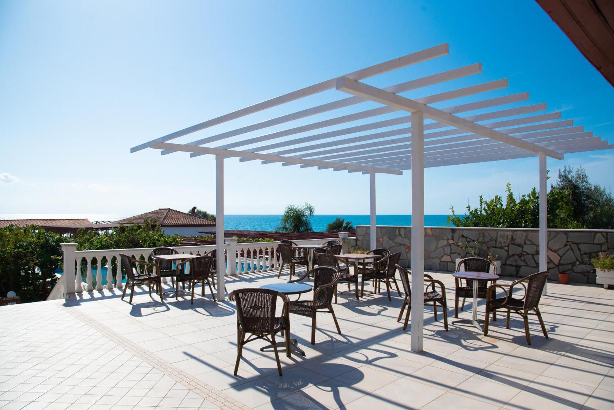 Poseidon Beach Hotel Kastrosikiá Exterior foto